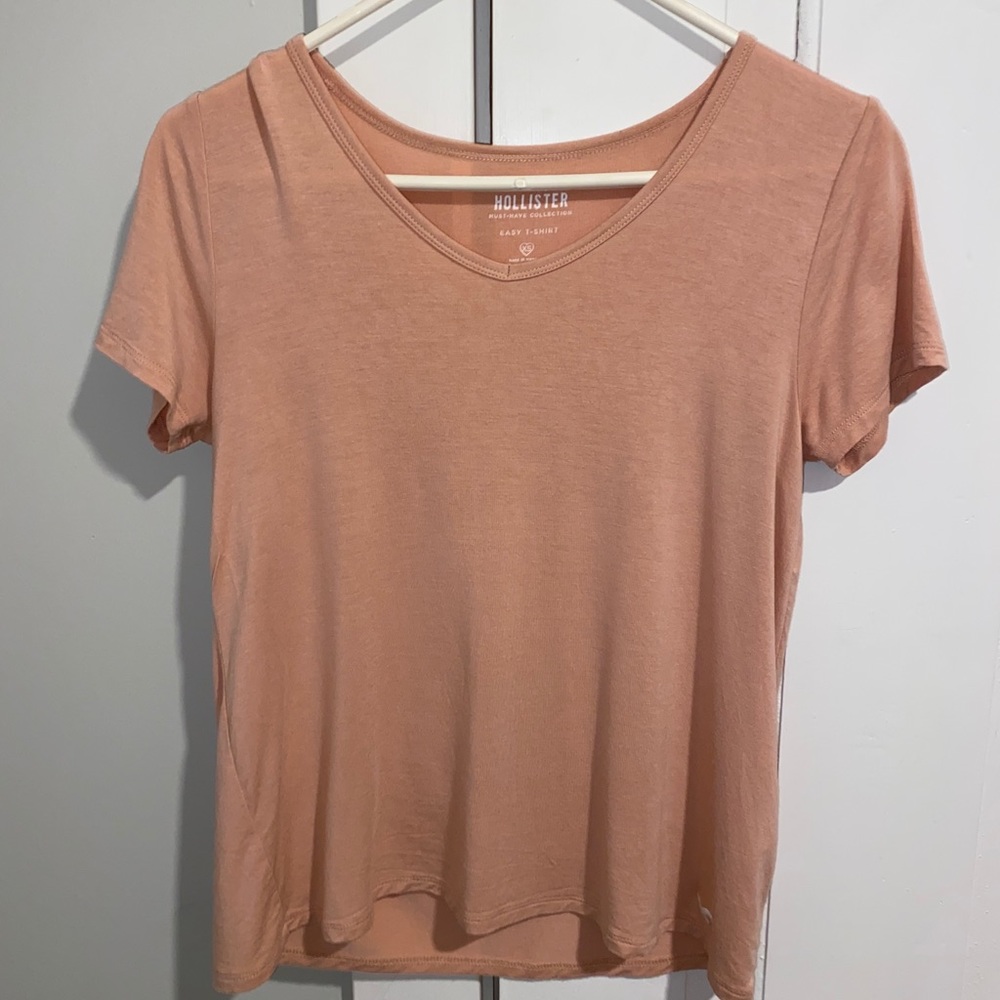Hollister tee shirt